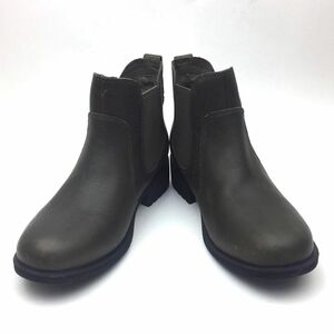 UGG Bonham III Waterproof Chelsea Boot sz …Shearli…
